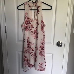 Francesca’s Collections Red/Pink Flower Dr…